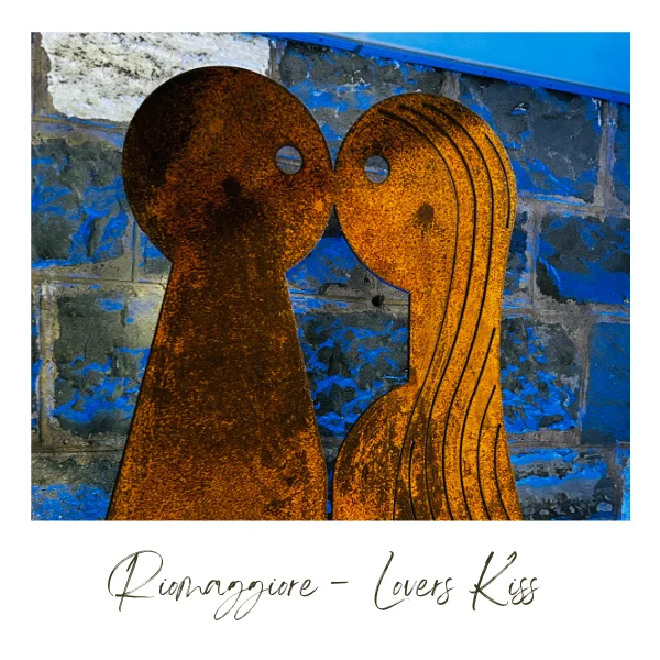 Riomaggiore - Lovers Kiss Sculpture at the Via Dell'Amore walk