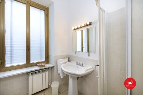 Affittacamere Le Vele typical bathroom