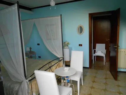 Affittacamere Stella Cinque Terre typical bedroom