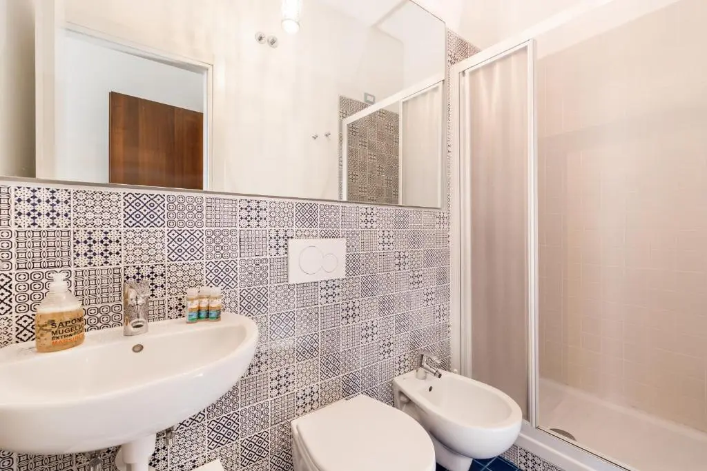 Affittacamere Arbasia De Ma typical bathroom