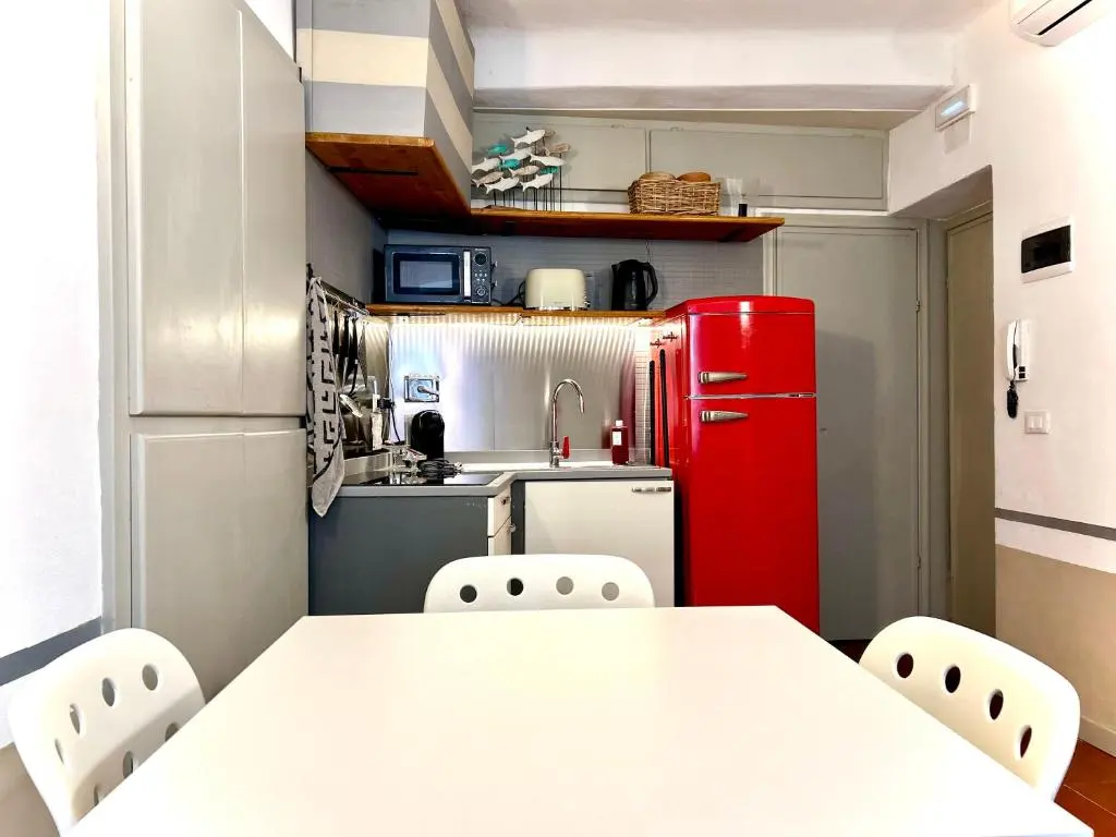 Compagnia del mare kitchen