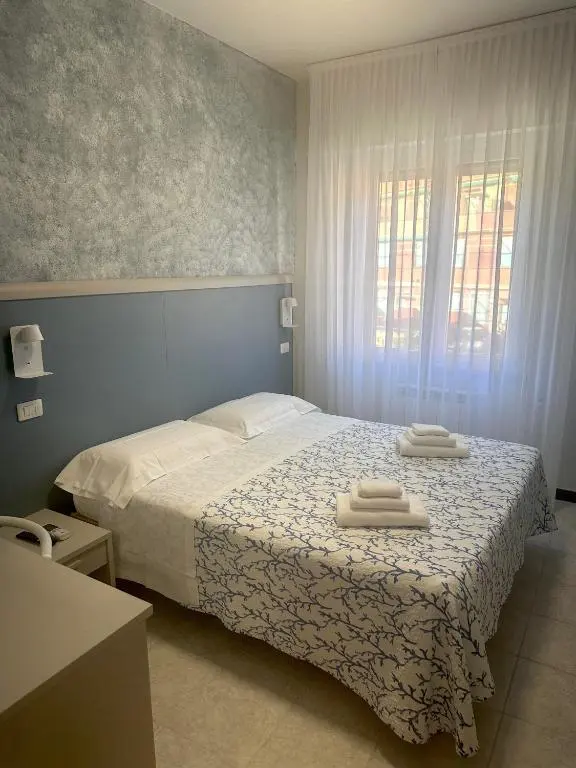 La Casa sul Mare - Monterosso typical bedroom