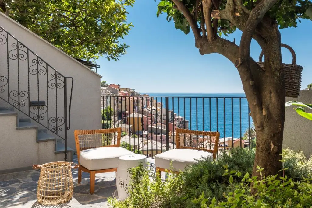 La Torretta Lodge outdoor space