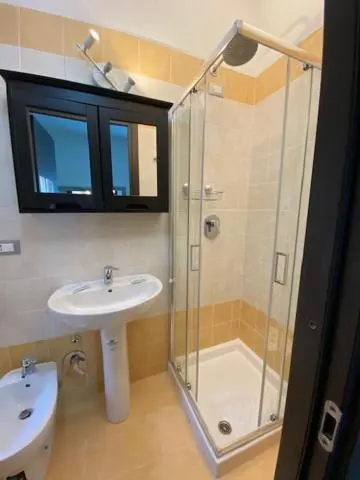 Sollevante Guest House bathroom