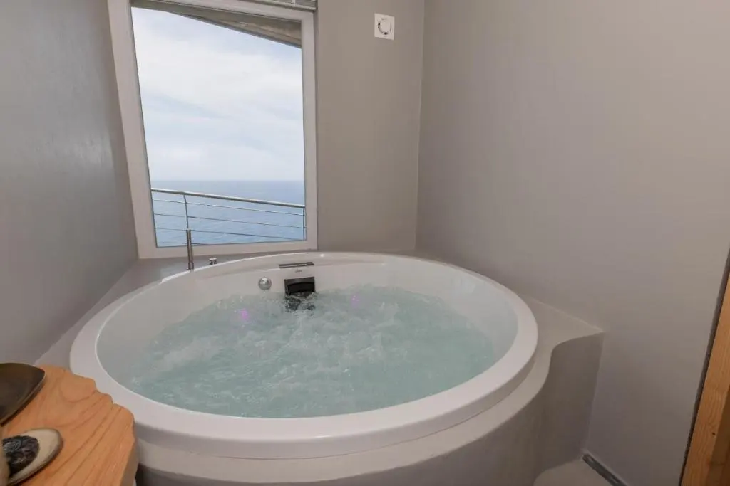 The Sunset Line hot tub