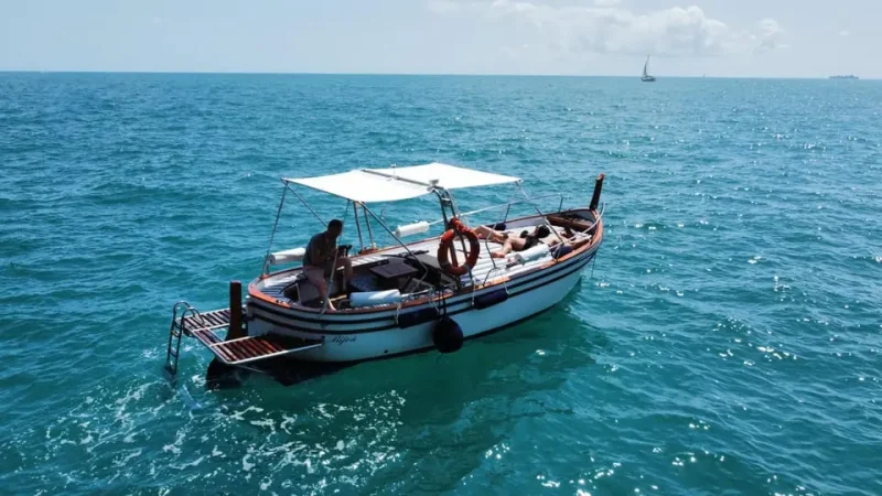 Excursion en bateau au coucher du soleil dans le Golfo Dei Poeti